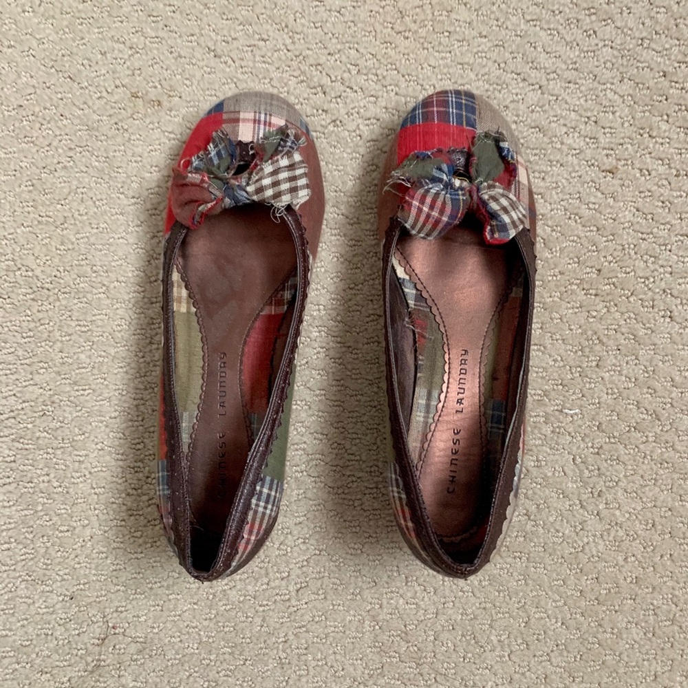 Size 7.5 Chinese laundry ballet flats